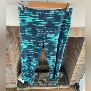 Reebok Medium Blue Teal Workout Yoga Gym Capris for Exercise
